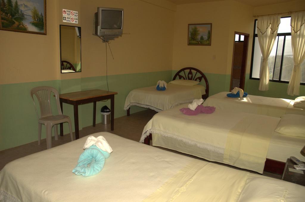 Hostal La Isla Del Descanso Puerto Villamil Ngoại thất bức ảnh
