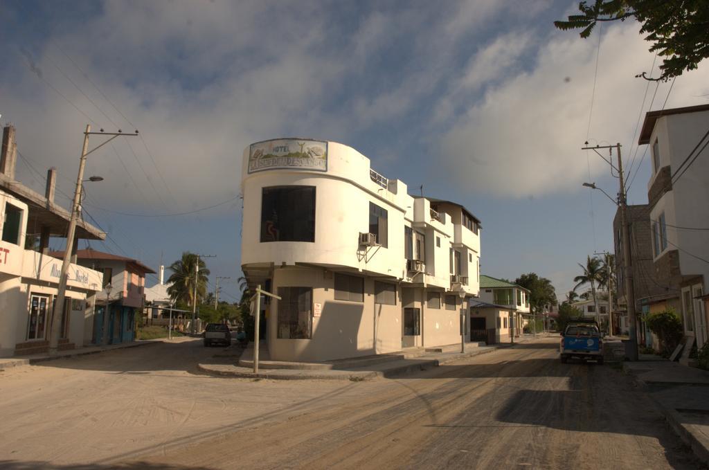 Hostal La Isla Del Descanso Puerto Villamil Ngoại thất bức ảnh