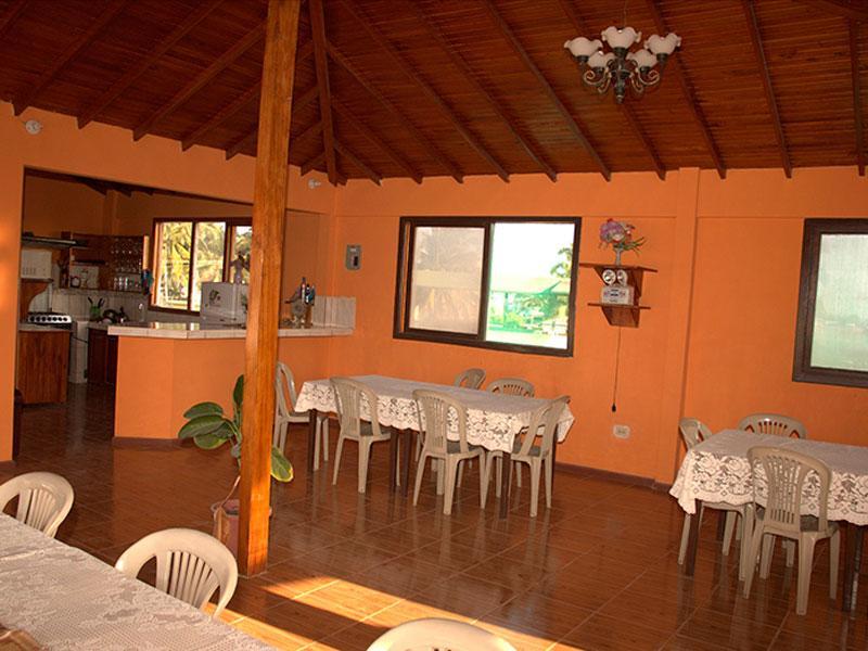 Hostal La Isla Del Descanso Puerto Villamil Ngoại thất bức ảnh