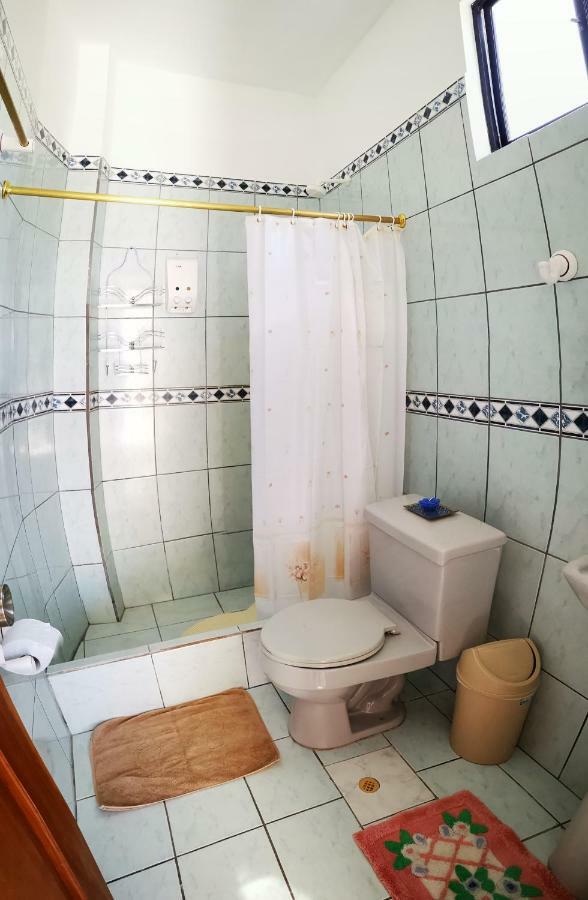 Hostal La Isla Del Descanso Puerto Villamil Ngoại thất bức ảnh