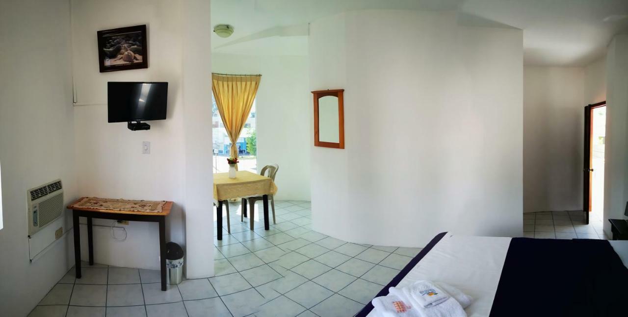 Hostal La Isla Del Descanso Puerto Villamil Ngoại thất bức ảnh