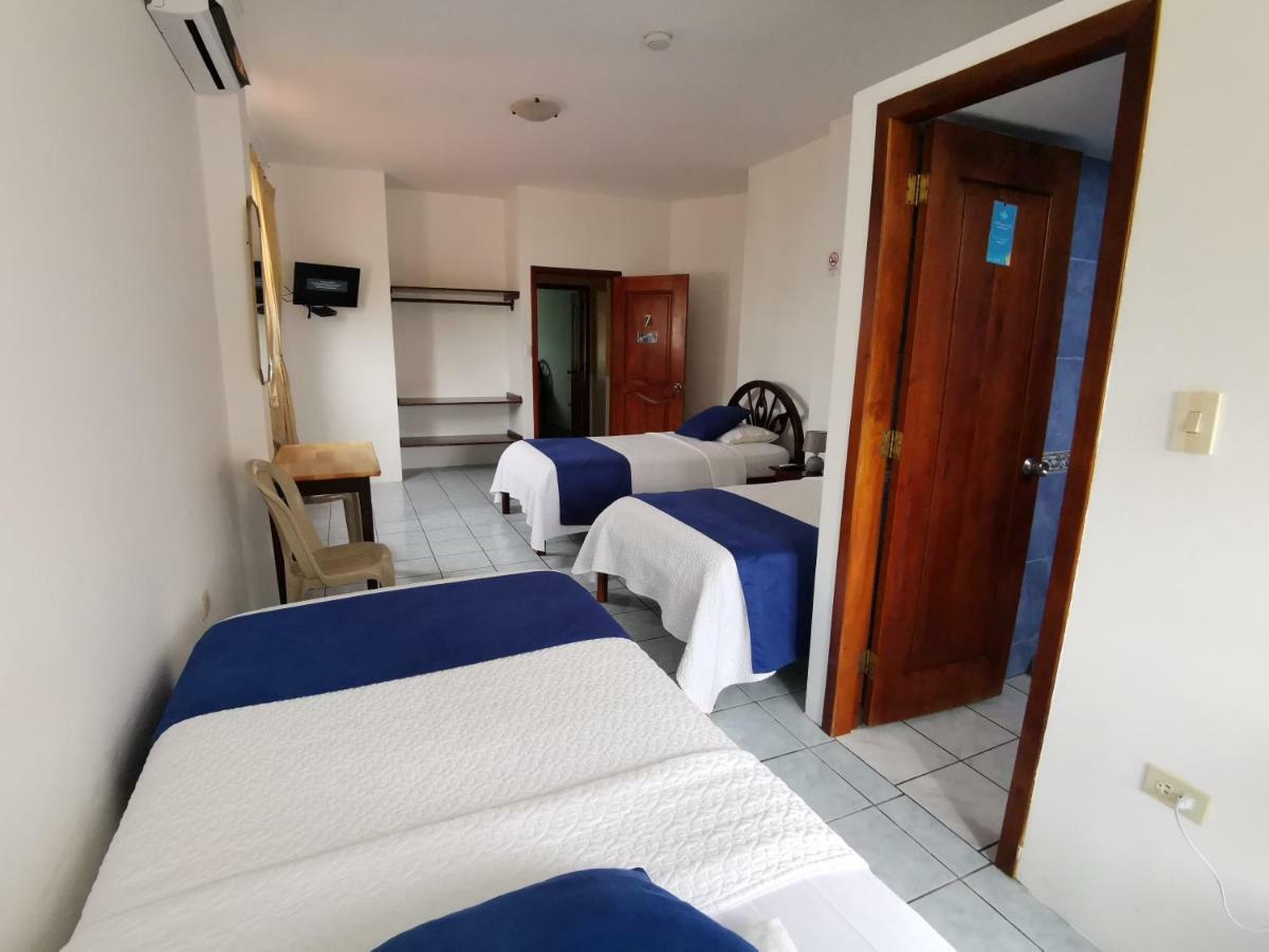 Hostal La Isla Del Descanso Puerto Villamil Ngoại thất bức ảnh